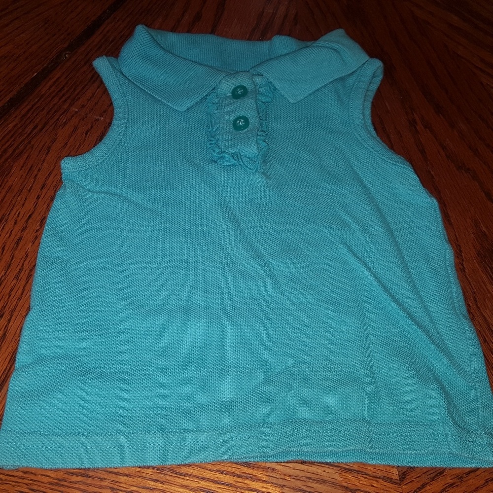 Sleeveless polo